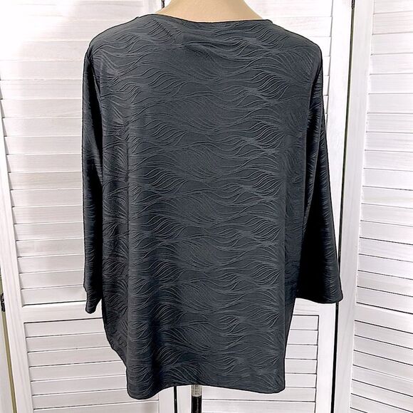 Chico’s Easywear Top Size 2 (12) Gray Textured Fabric - Picture 8 of 15